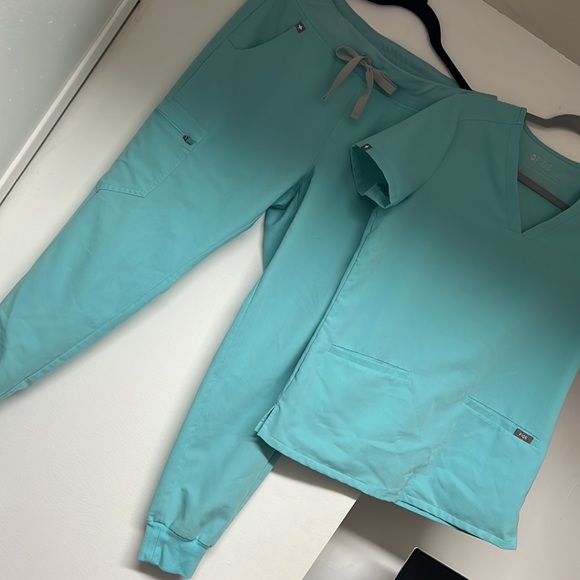 FIGS LIMITED EDITION SET - Picture 4 of 4